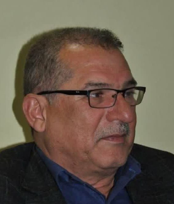 صورة الكاتب