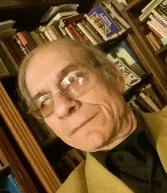 صورة الكاتب