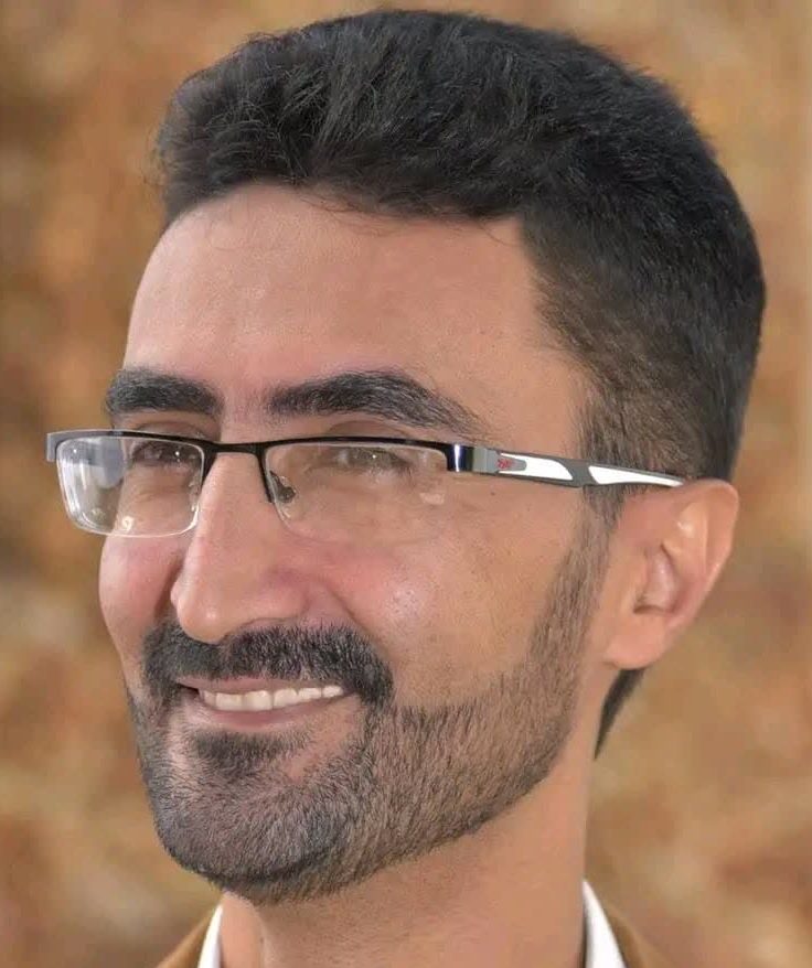 صورة الكاتب