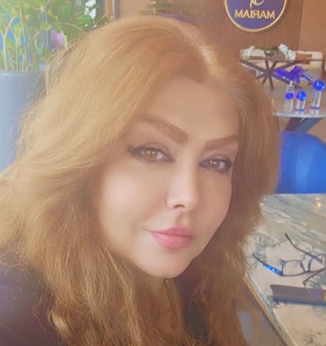 صورة الكاتب