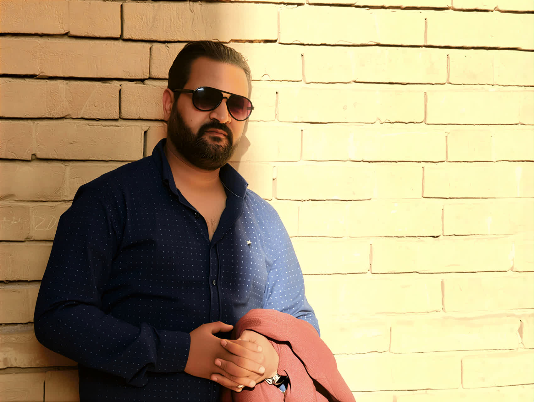 “تلميذ مفصول عن مدرسة الحب “