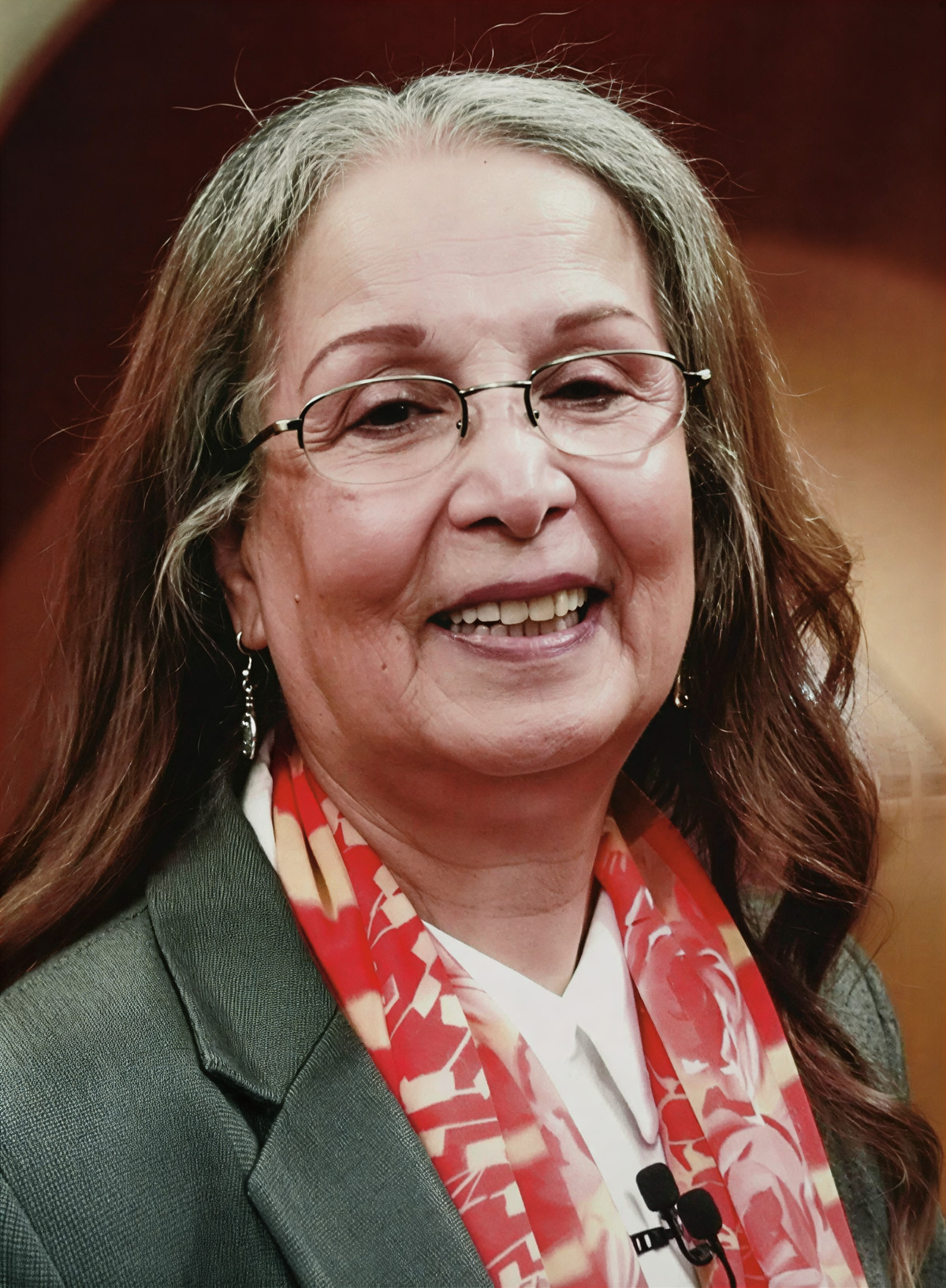 فنانون في الذاكرة … الممثلة والمخرجة عواطف نعيم