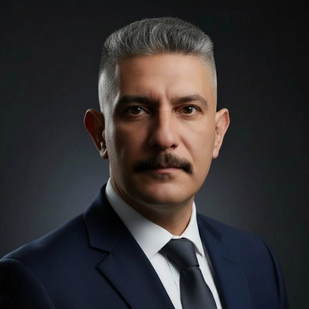 صورة الكاتب