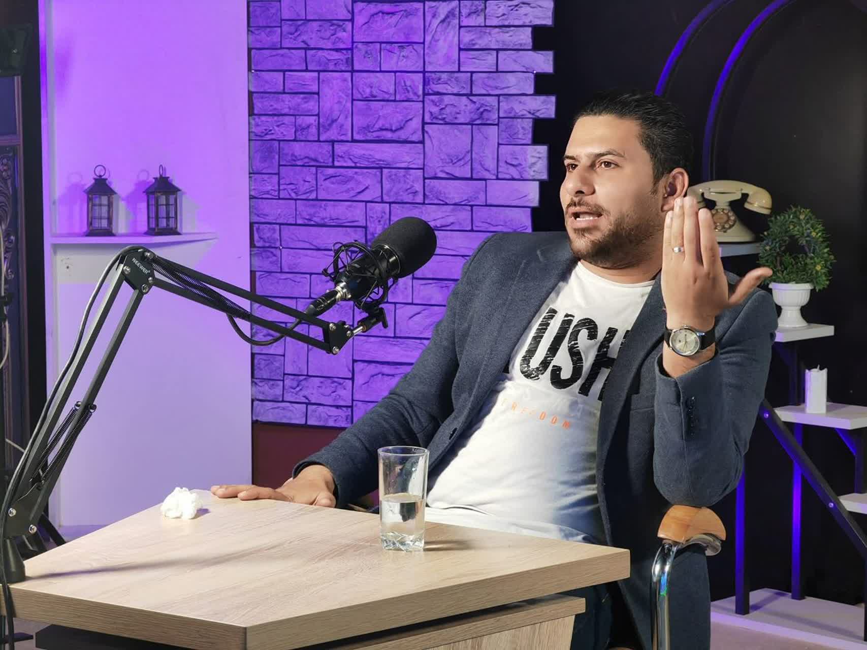 الوحدة العضوية لهيجل وهيمنة المُثل العليا