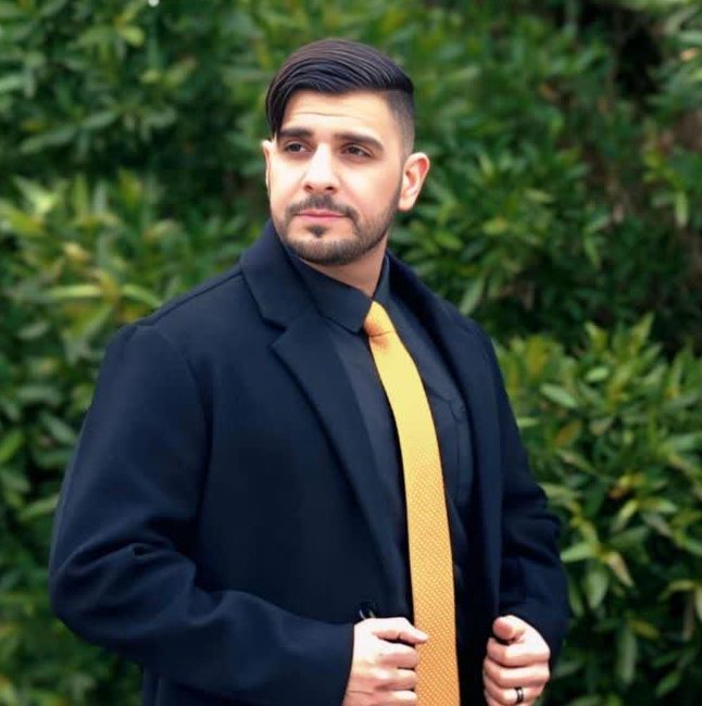 صورة الكاتب