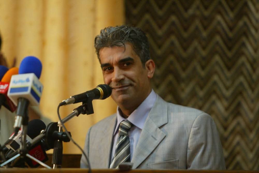 صورة الكاتب