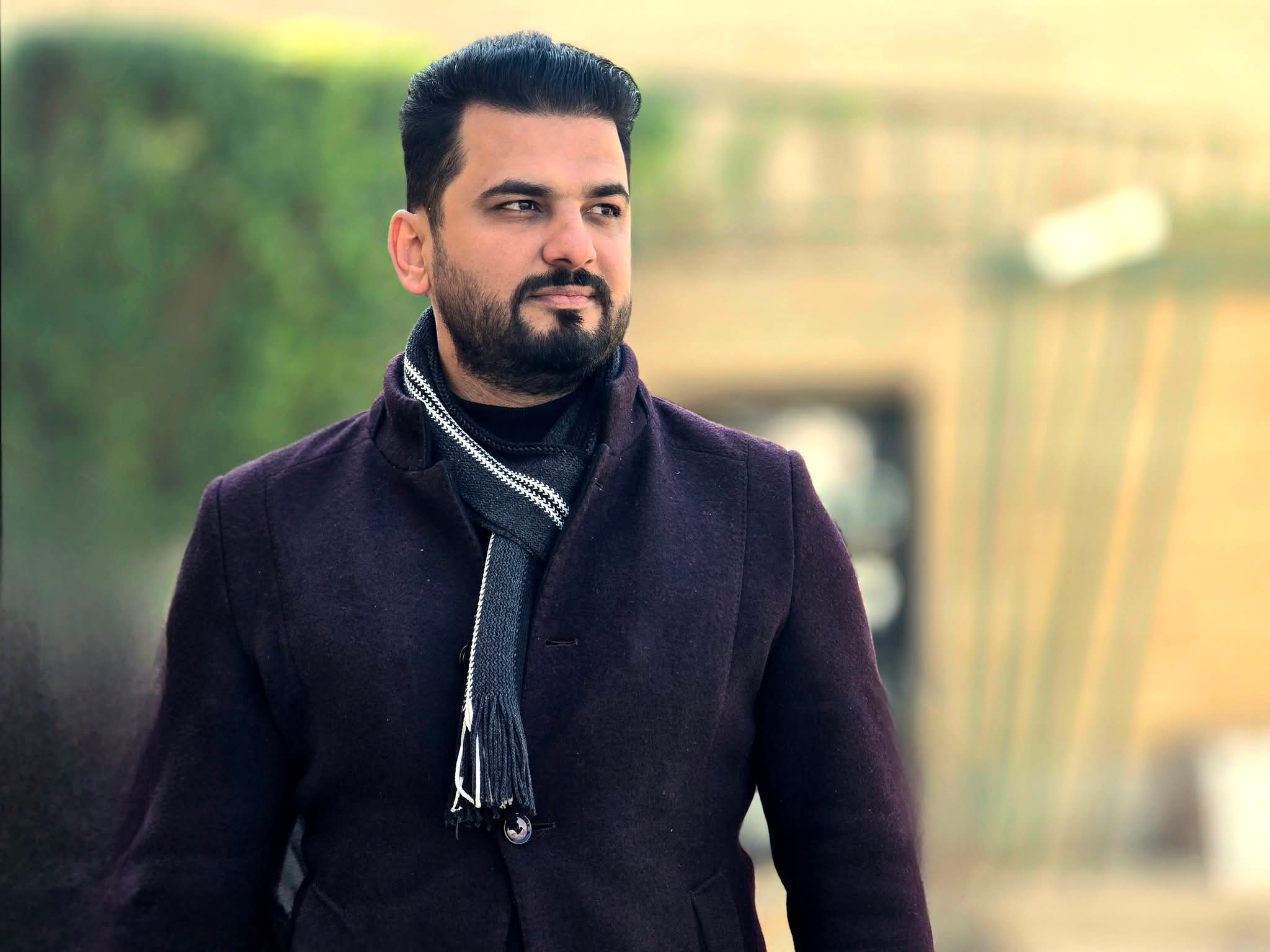 “وأعــرفُ”