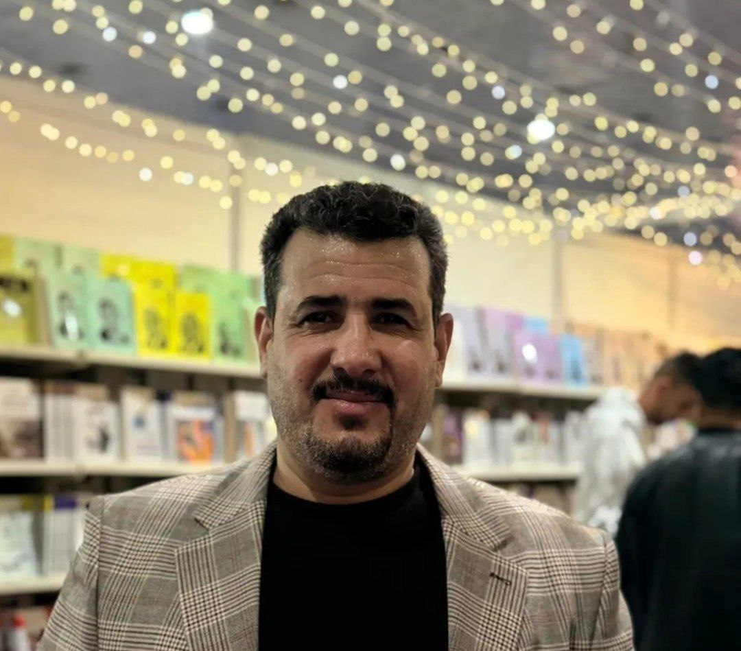 صورة الكاتب