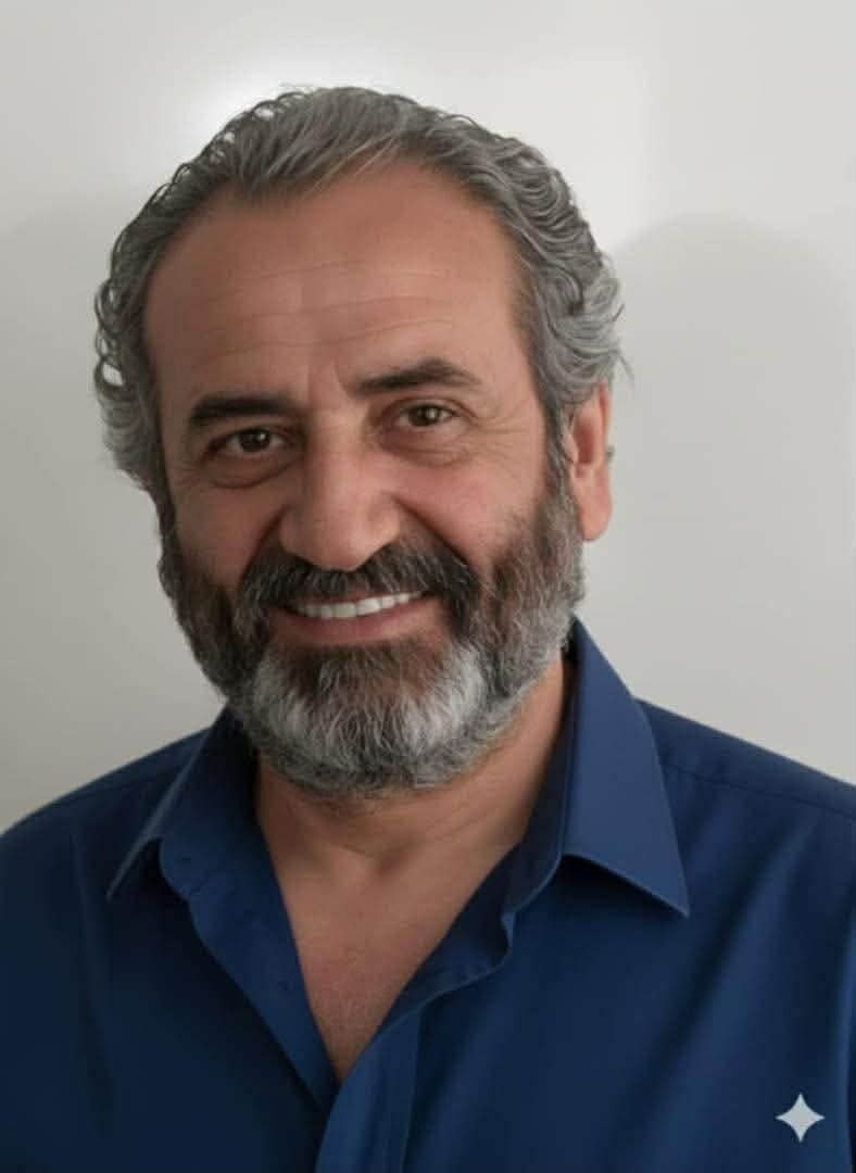 صورة الكاتب