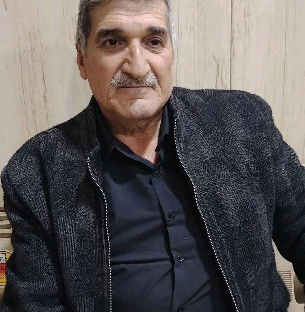 صورة الكاتب