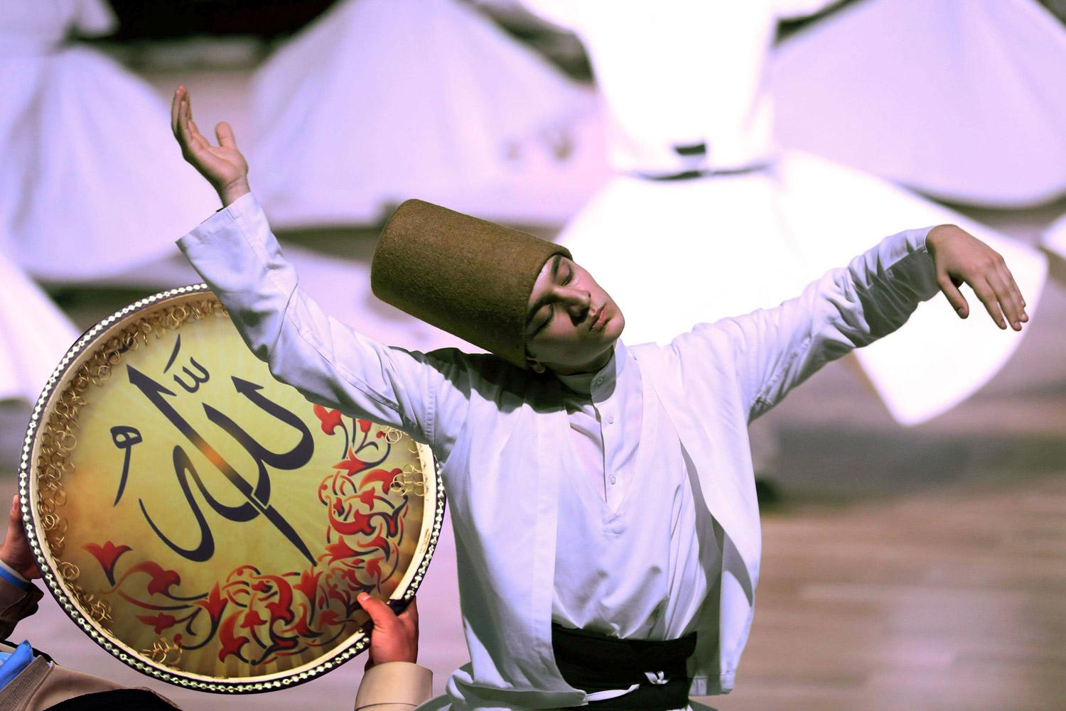 التصوف بين الشريعة والسلوك (الطريقة القادرية) حوار مع الشيخ محمد القادري