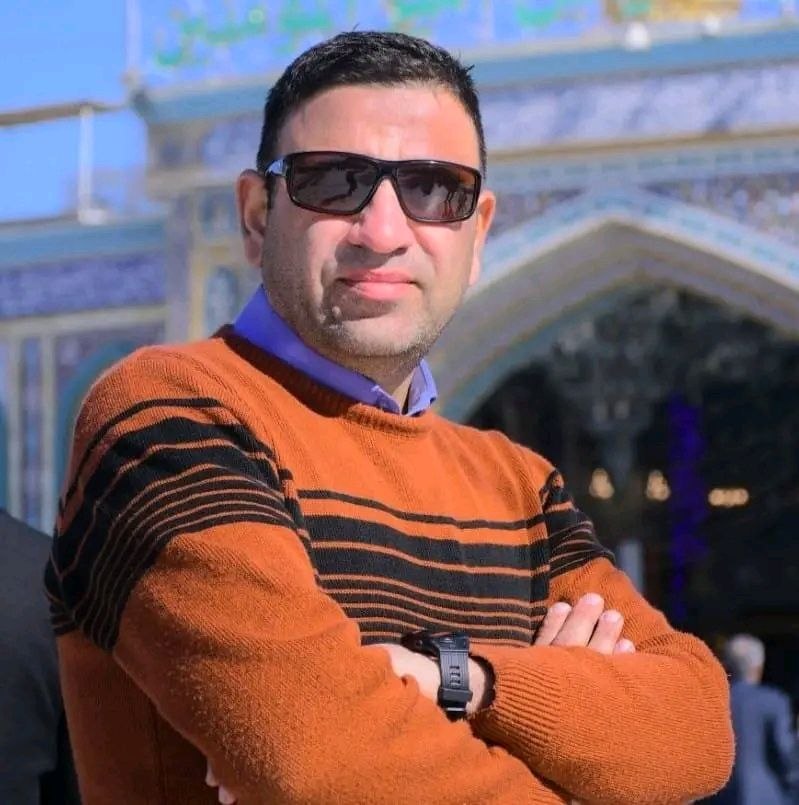 صورة الكاتب