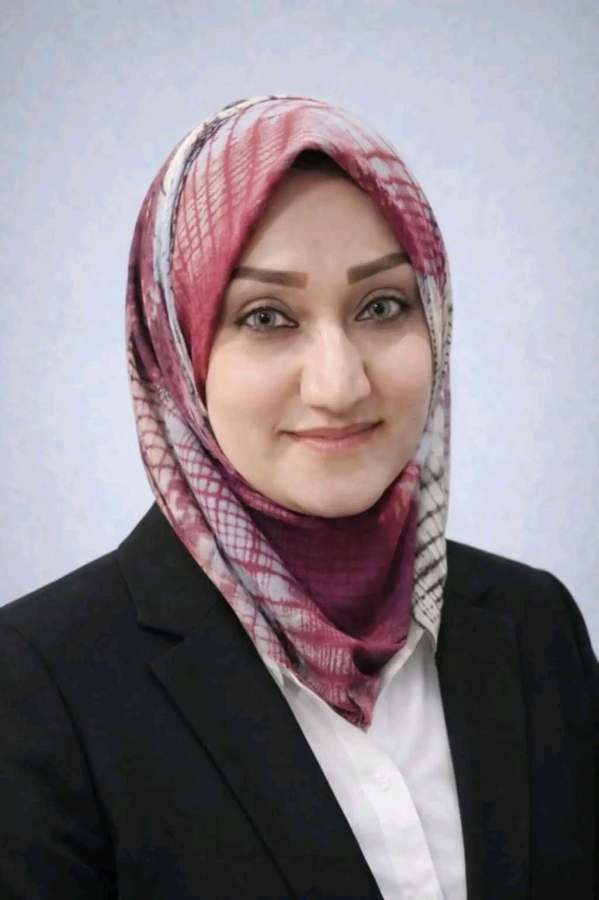 صورة الكاتب