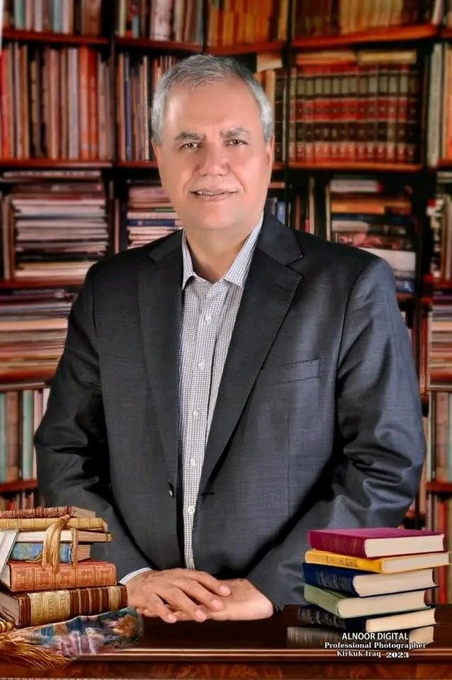 صورة الكاتب