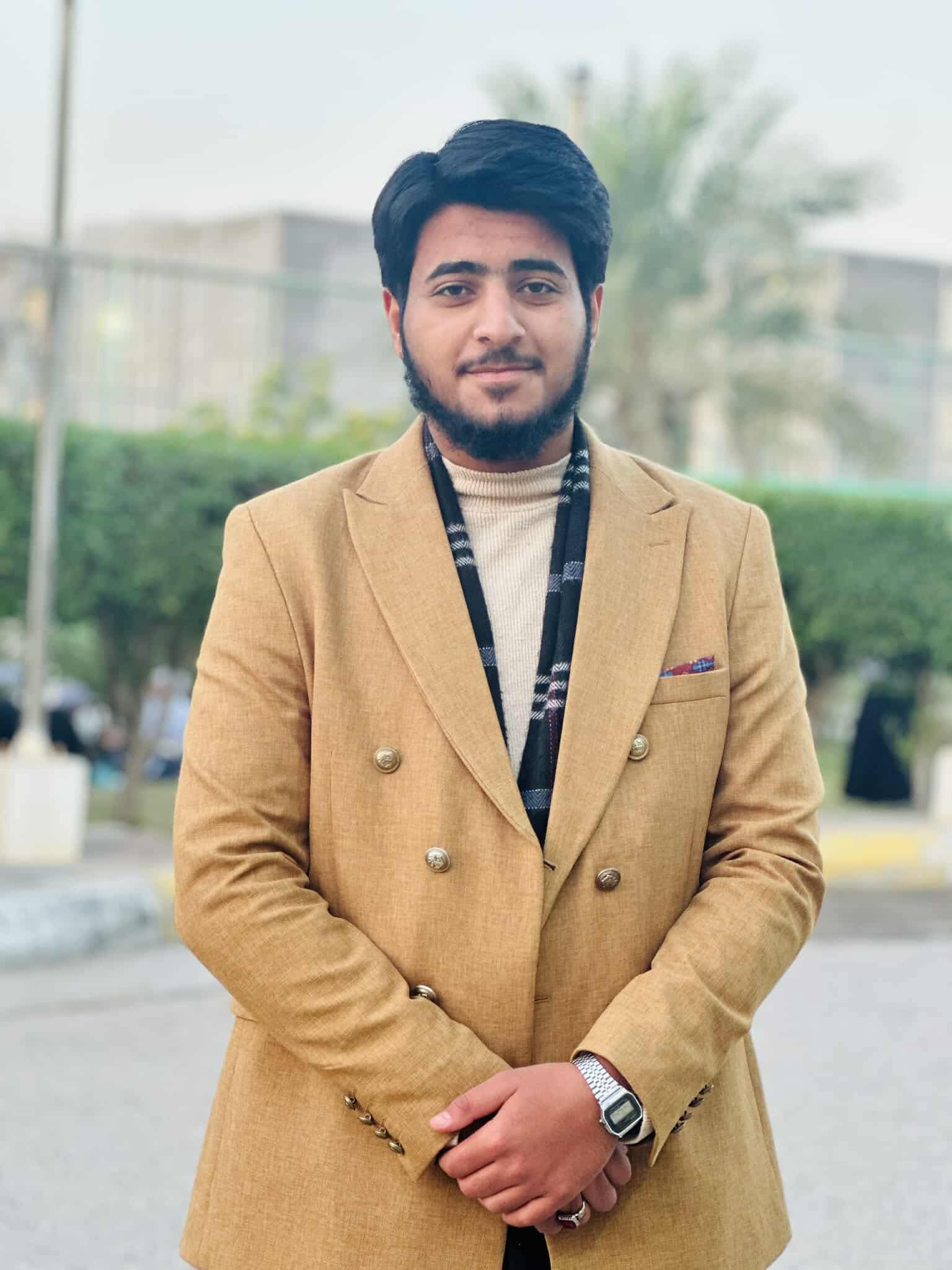 صورة الكاتب