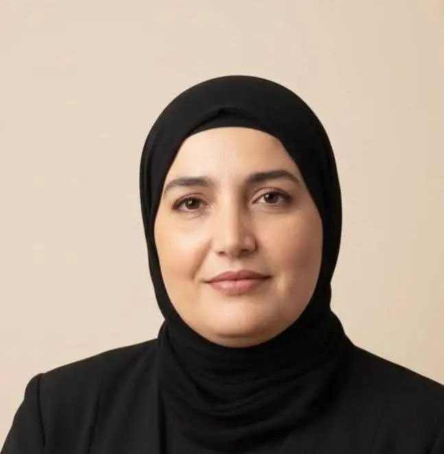 الكاتبة النائمة