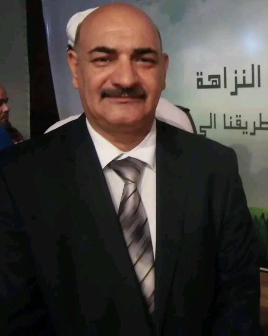 صورة الكاتب