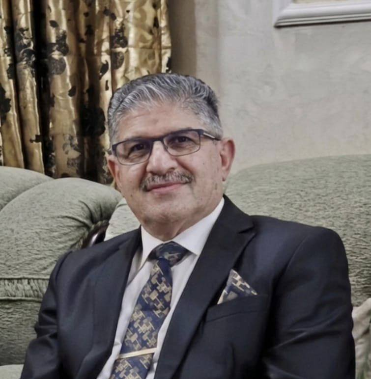 صورة الكاتب