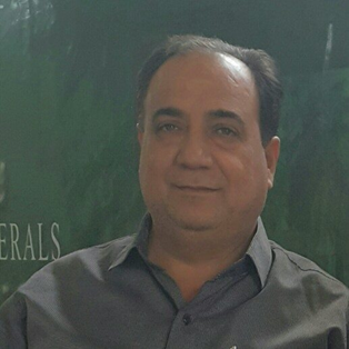 صورة الكاتب