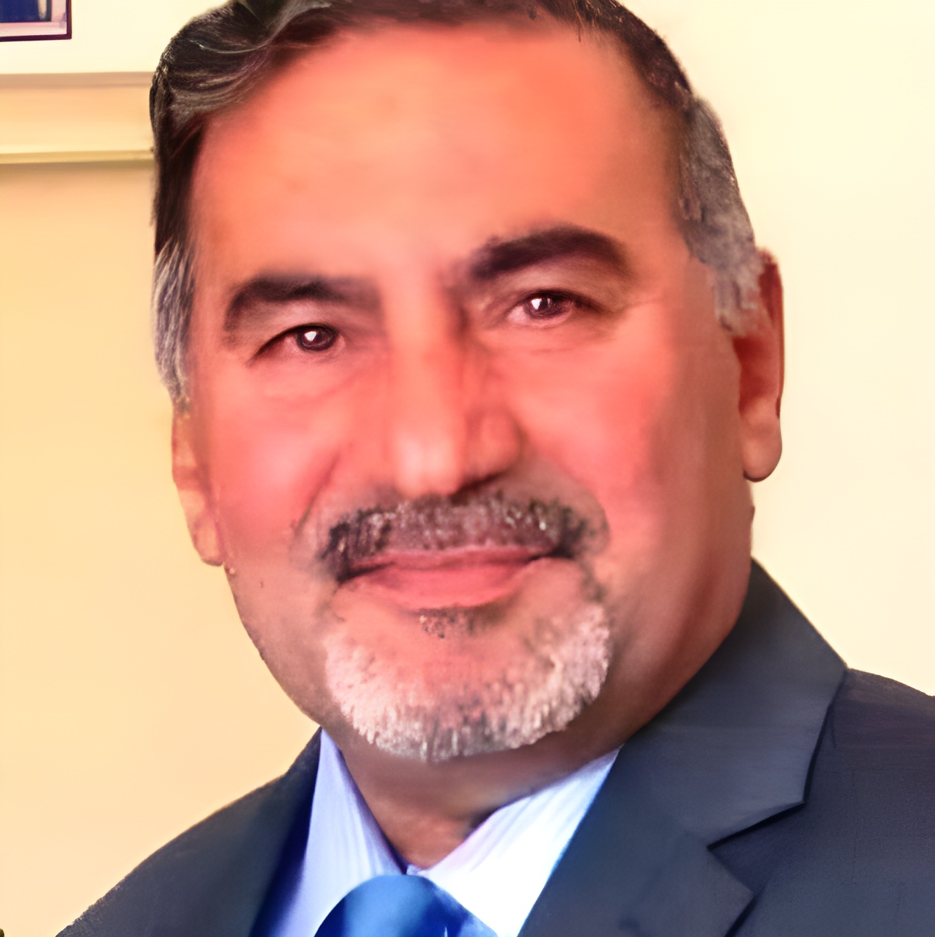 صورة الكاتب