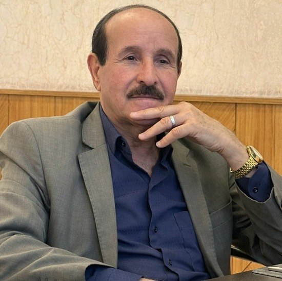 “في قانون الجاذبية”