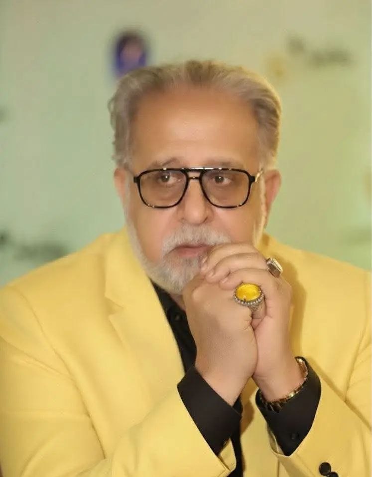 صورة الكاتب
