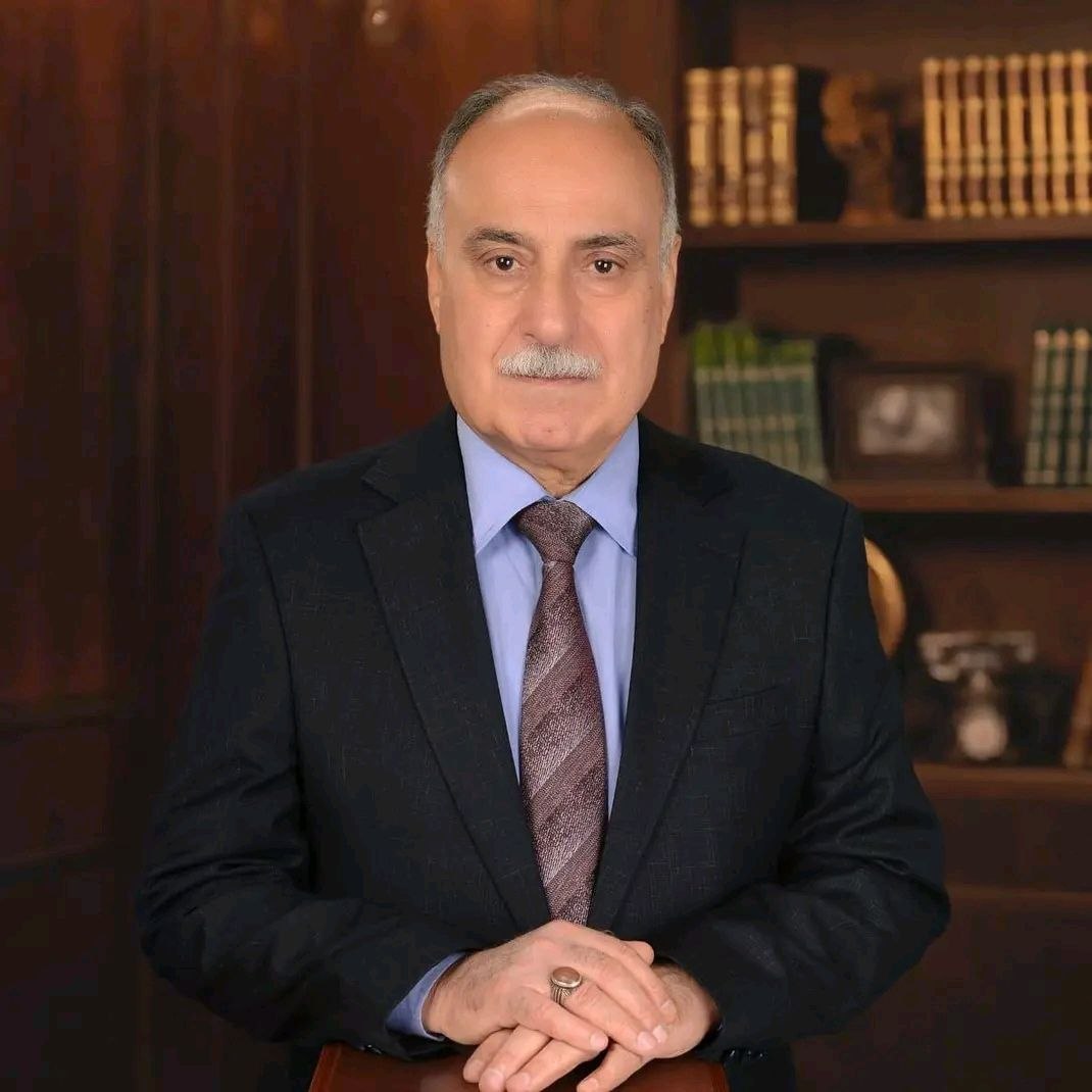  “مَن رسمَ الدوائرَ أعمدة ؟ “