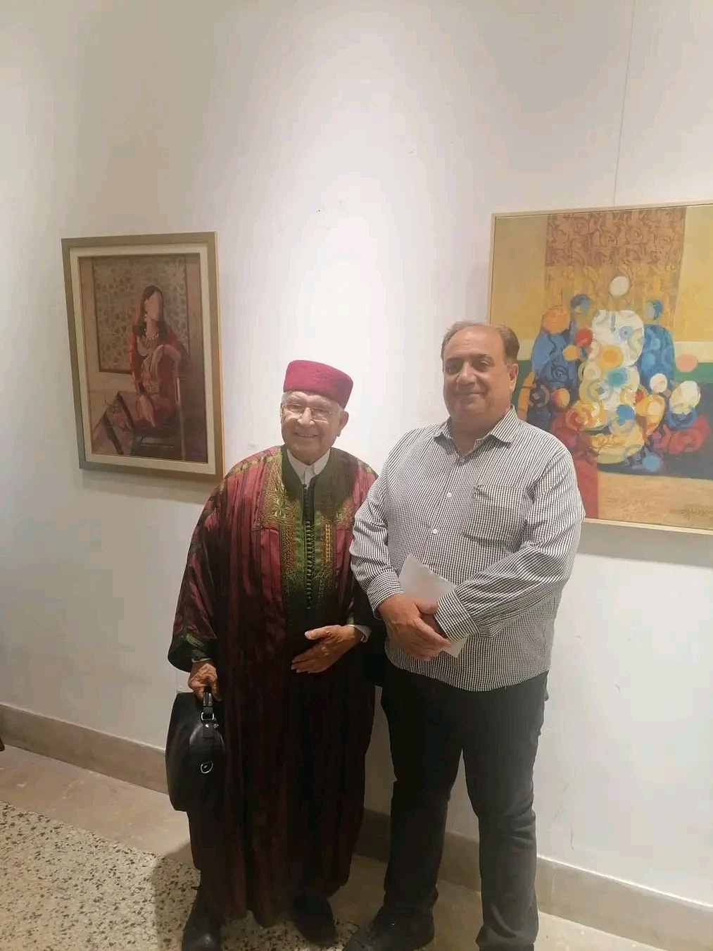 حين يرسمنا المكان