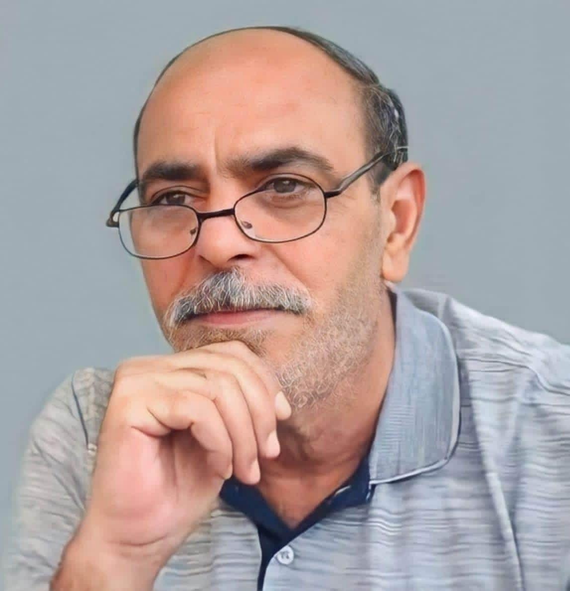صورة الكاتب