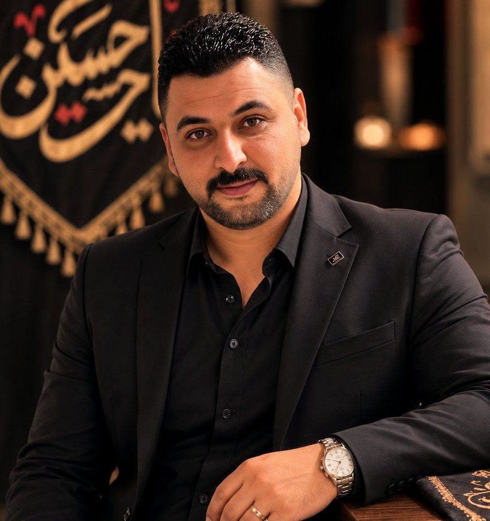 صورة الكاتب