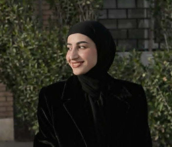 صورة الكاتب