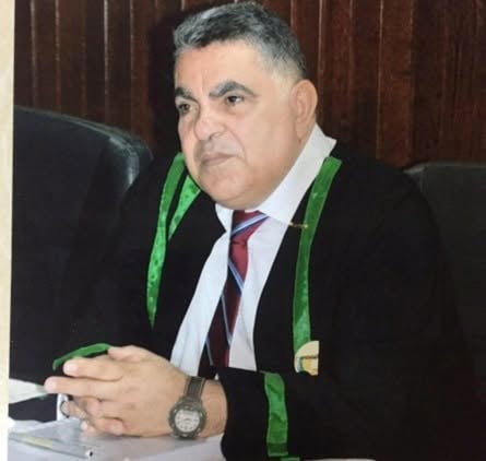 صورة الكاتب