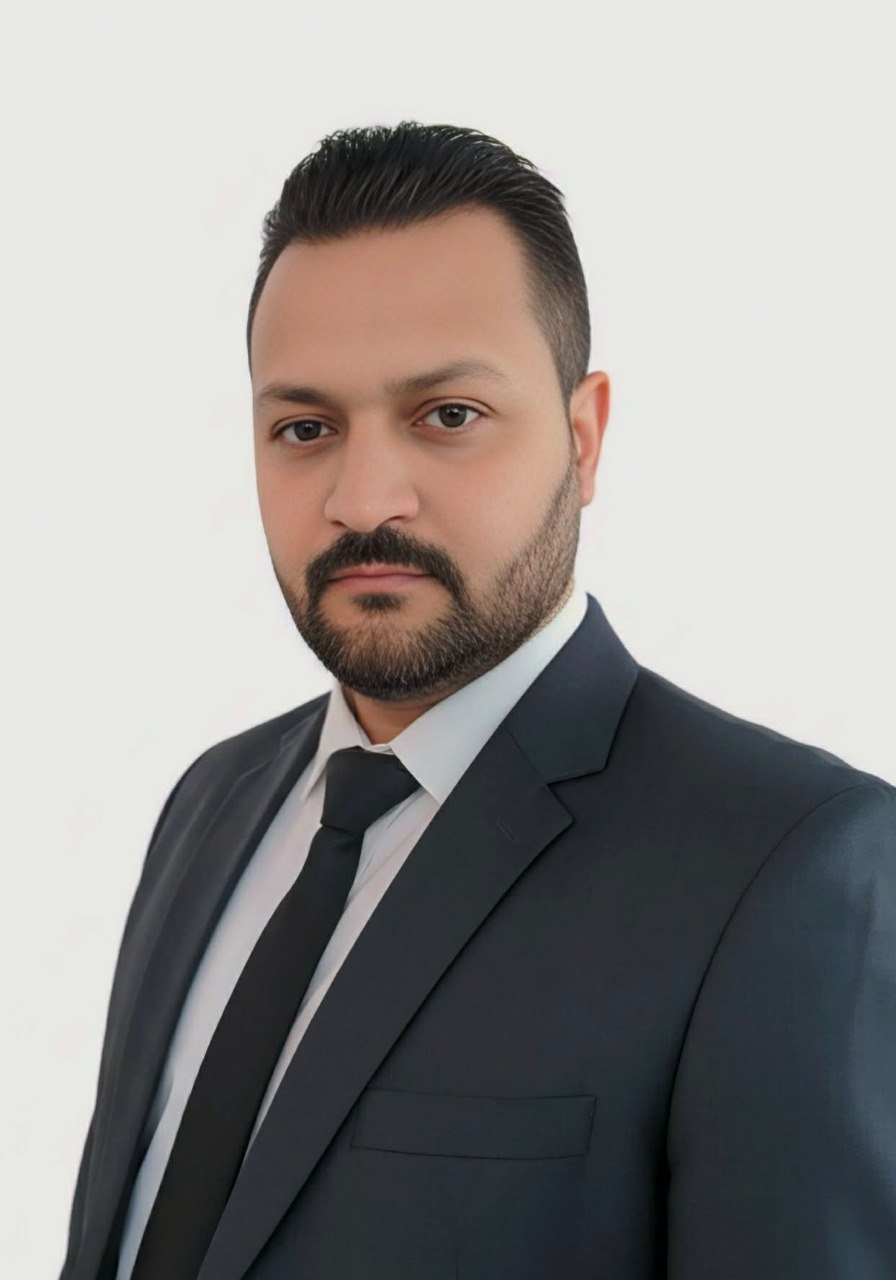 صورة الكاتب