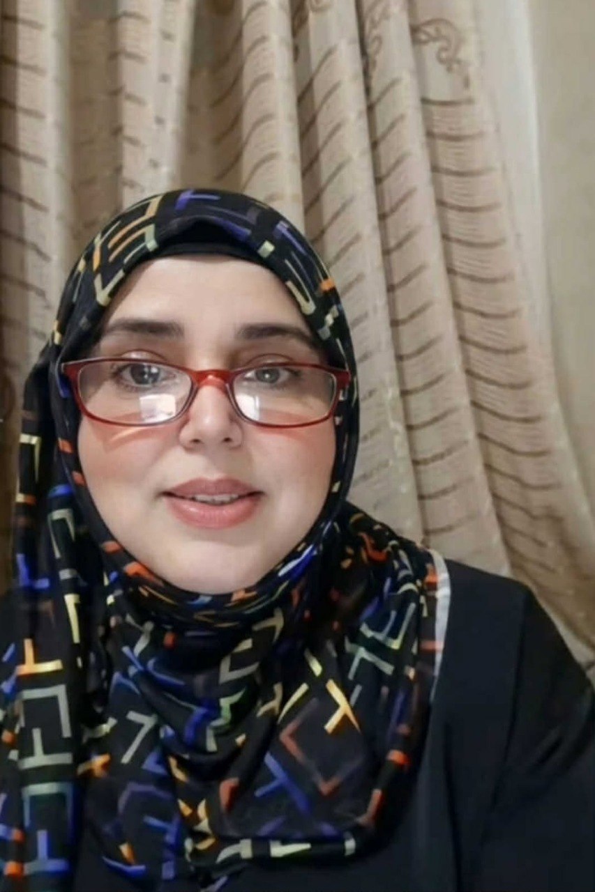 “أَنا نِساءٌ أُخْرَياتٌ يَصْرُخْنَ فِي صَمْتِي”
