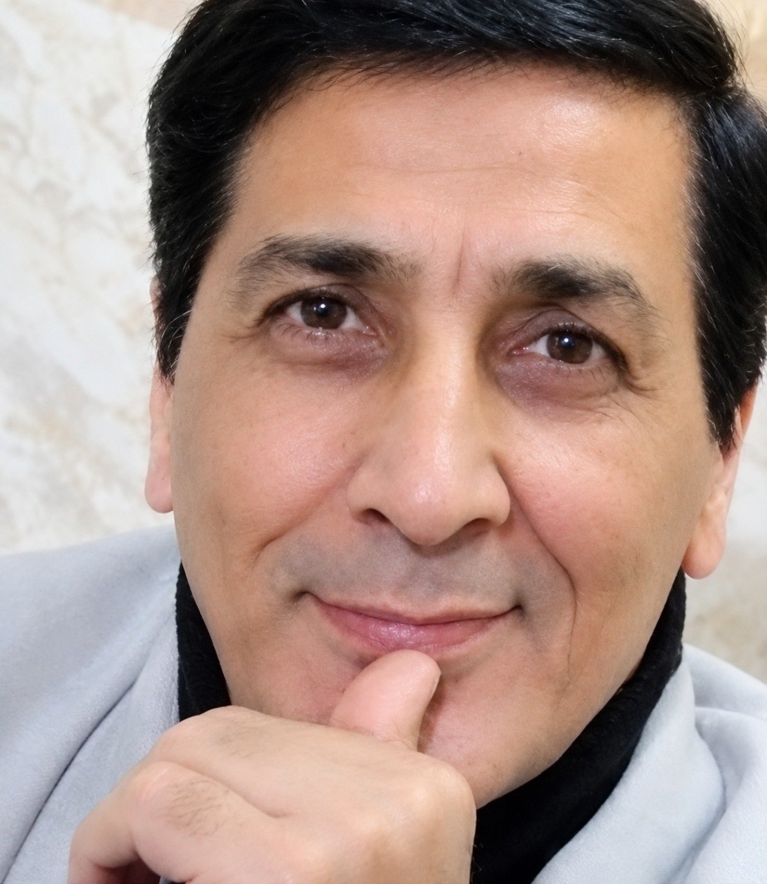 صورة الكاتب